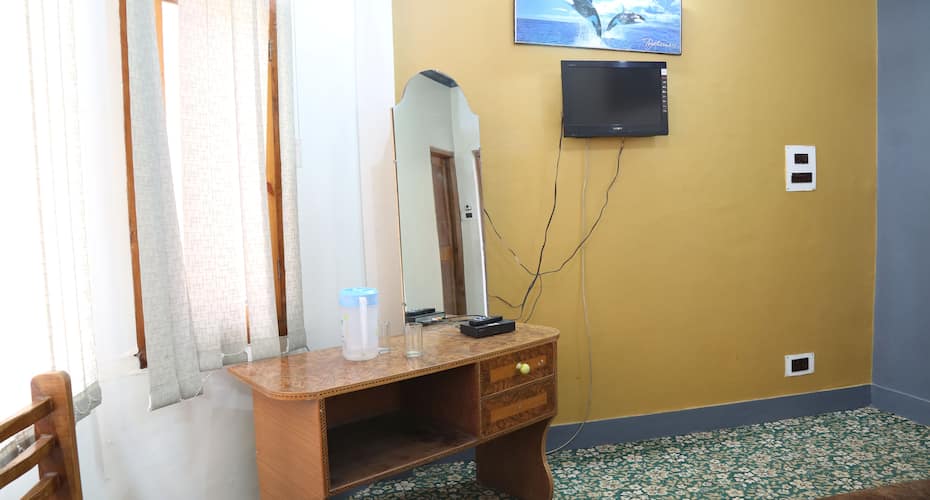 Hotel Grand Osheen, Srinagar 4